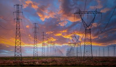Is Alliant Energy Stock Underperforming the S&P 500?
